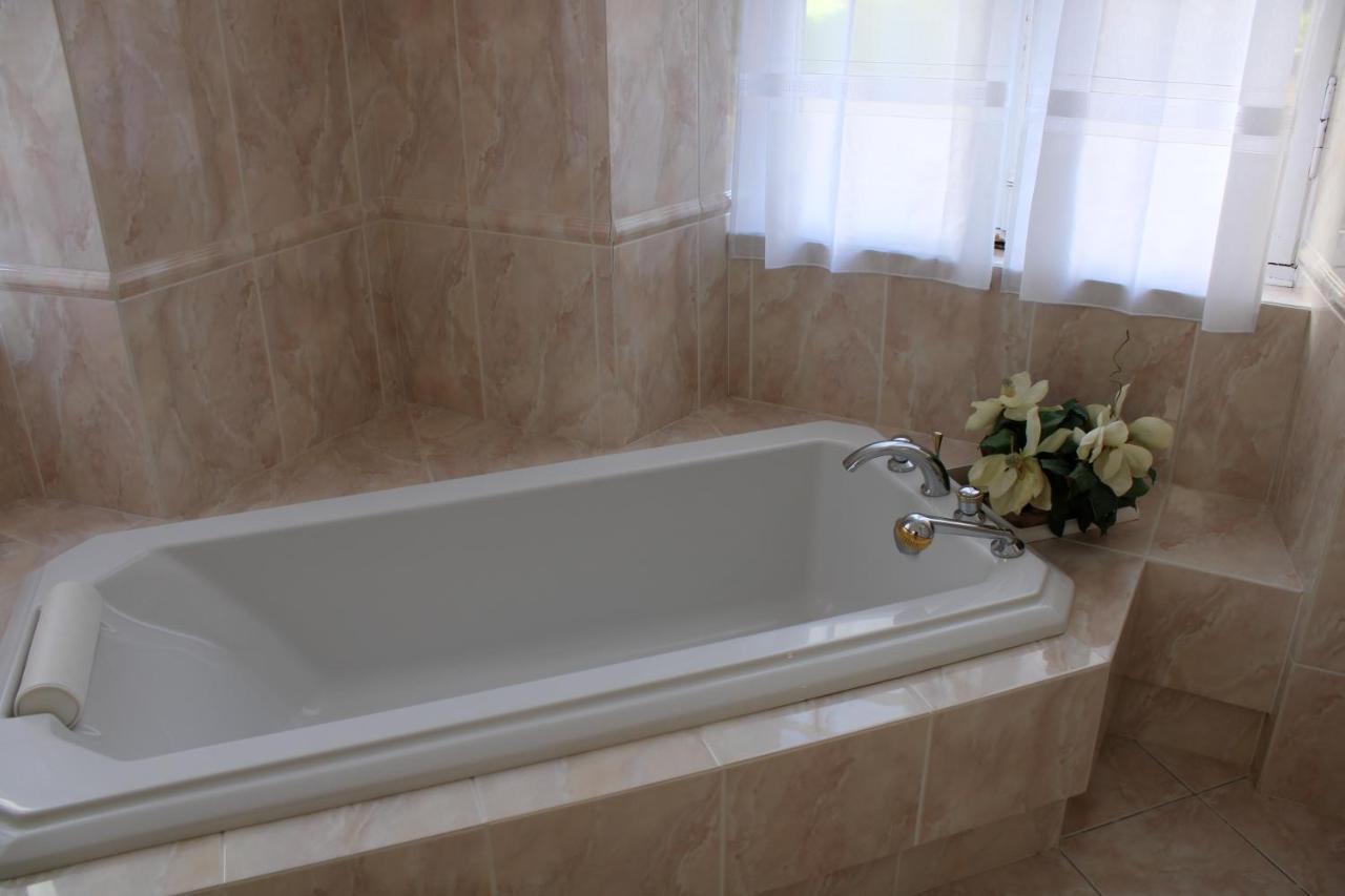 Chateau De Lannouan Landevant Ngoại thất bức ảnh